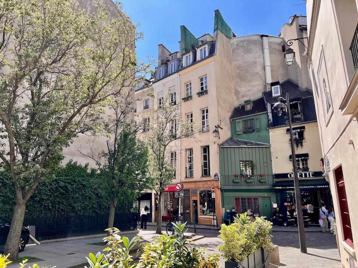 A Balcony On Notre Dame Appartement *