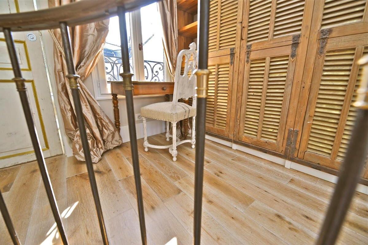 A Balcony On Notre Dame Appartement Parijs